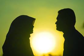 «بدگویی پشت‌ سر همسر» چه بلایی بر سر زندگی مشترک می‌آورد؟